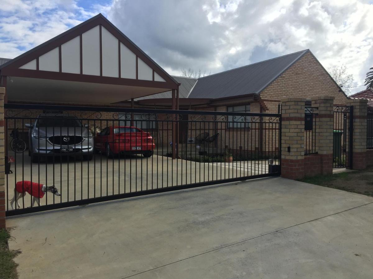 Modern, Private And Close To Town. Albury Extérieur photo